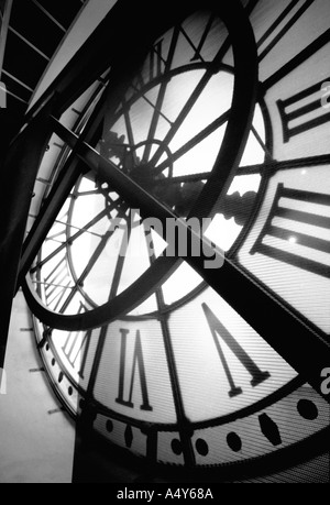 große Uhr im Musée d Orsay Paris Frankreich Stockfoto