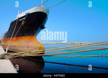 Dubai Vereinigte Arabische Emirate Mina Jebel Ali Port Tanker Stockfoto