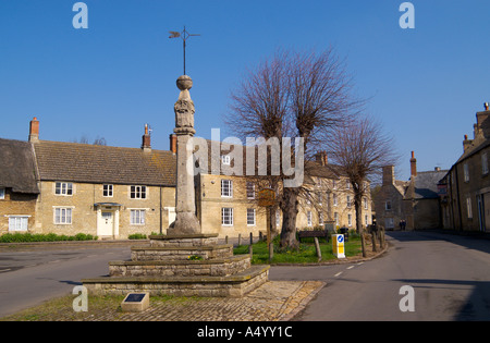 Elizabethan Markt cross Brigstock Northamptonshire, England Stockfoto