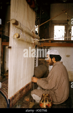 Kashmiri Mann weben Jammu Stockfoto