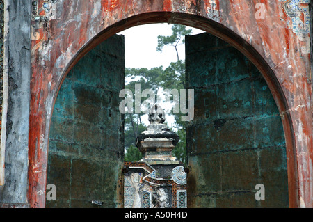 Tu Duc Grab in der Nähe von Hue zentralen Vietnam Süd-Ost-Asien Orient orientalische Tor zur Stele Pavillon Stockfoto