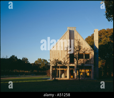 Das Lodge, Whithurst Park, äußere anzeigen Ende Höhe Holzhaus mit Satteldach. Architekt: James Gorst Architekten Stockfoto