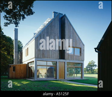 Die Lodge, Whithurst Park - Außenansicht. Architekt: James Gorst Architekten Stockfoto