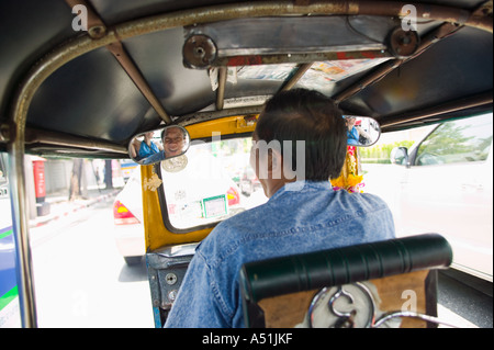 TU Tuk-Taxi auf Straßen von Bangkok Thailand Stockfoto