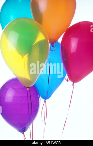 Eine Gruppe von bunten Luftballons Stockfoto