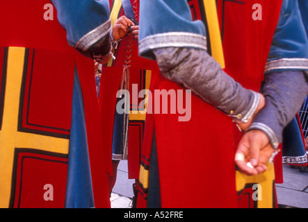 Spanier, Spanisch Männer, erwachsene Männer, Blick nach hinten, von hinten, Festival, Plaza Mayor, Madrid, Segovia Provinz, Kastilien und Leon, Spanien, Europa Stockfoto