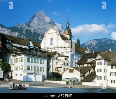Schwyz Kanton Schwyz CSFR Pfarrkirche St. Martin vor der Berg-Mythen Stockfoto