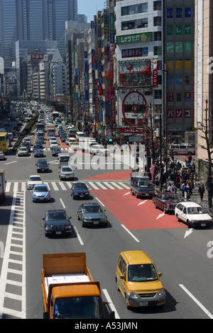 Tokio-Japan Reisen bauen kommerzielle Auto Verkehr Tag Straße Landschaft beschäftigt Stockfoto