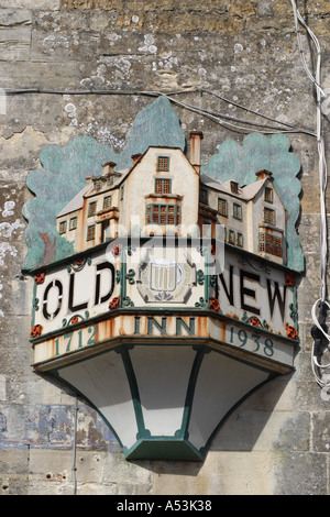 Das Old New Inn Pub Schild Bourton auf dem Wasser Cotswold Gloucestershire Stockfoto