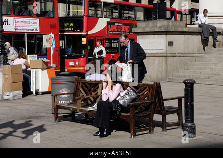 Straßenszene in das Bankenviertel, London, Großbritannien Stockfoto