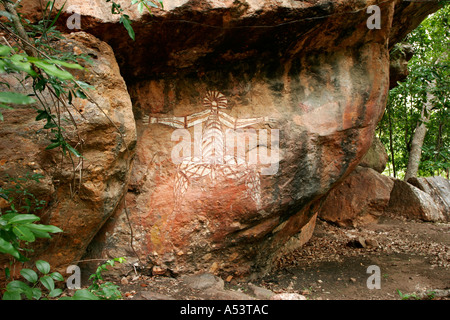 Aborigines Höhlenmalerei im Kakadu Nationalpark in Australien Stockfoto