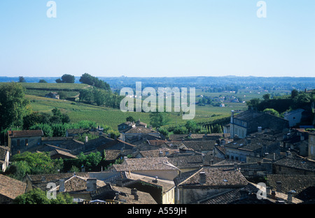 Blick von der Dachterrasse, St Emilion, Gironde, Frankreich Stockfoto