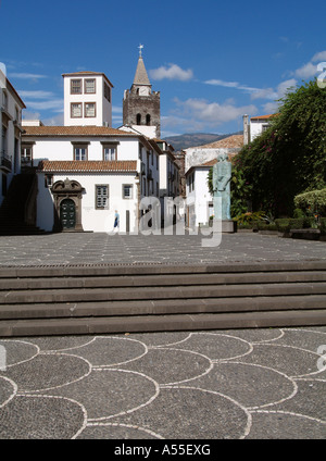 Funchal, Stadtzentrum, dekoriert Pflaster aus Kieselsteinen gemacht Stockfoto