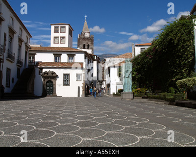 Funchal, Stadtzentrum, dekoriert Pflaster aus Kieselsteinen gemacht Stockfoto