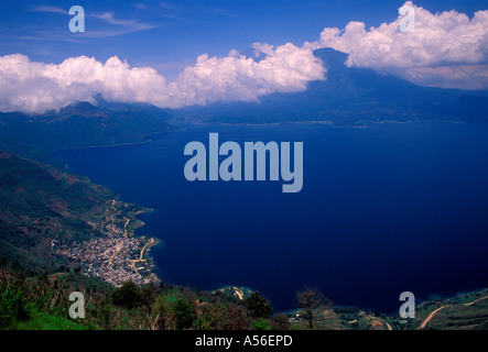 Lake Atitlan San Pedro Volcano Dorf San Antonio Palopo Solola Abteilung Guatemala Stockfoto