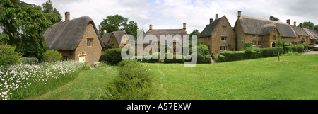 Oxfordshire große Tew Dorfanger Panorama Stockfoto