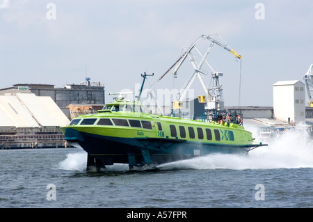 Niederlande Amsterdam schnell Hydrofoil Boote schnell fliegen Ferries Noordzeekanaal Stockfoto