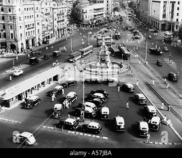 Flora Brunnen jetzt Hutatma Chowk, Alter Jahrgang 1900s Foto, Bombay, Mumbai, Maharashtra, Indien, Asien, 1952 Stockfoto