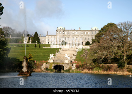 Der italienische Garten und Triton s See Powerscourt, Co Wicklow Irland Stockfoto