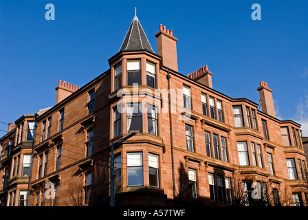 Typische roten Sandstein gebaut Wohnhaus Gehäuse in wohlhabenden Glasgow West End Schottland Stockfoto