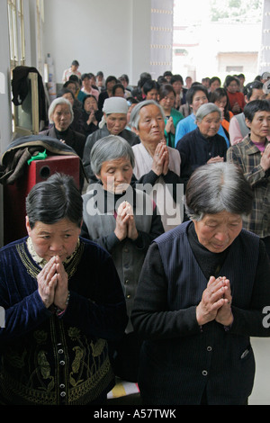 Painet jf5564 China Sonntag Masse katholische Kirche Ludung Dorf Diözese Weinan Xian Shaanxi Provinz Asien Fernost Religion Stockfoto