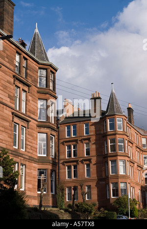 Typische roten Sandstein gebaut Wohnhaus Gehäuse in wohlhabenden Glasgow West End Schottland Stockfoto