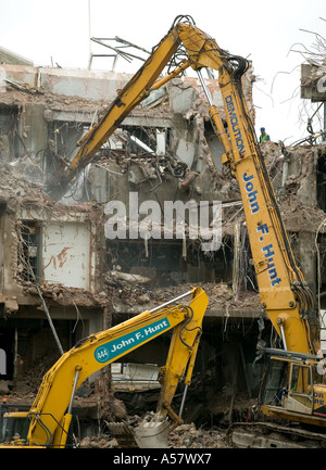 Abbrucharbeiten durchgeführt werden an eine Stadtzentrum Bürogebäude im Stadtzentrum von Birmingham England UK cb4w11084 Stockfoto