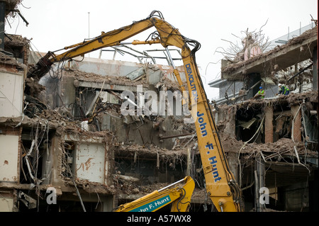 Abbrucharbeiten durchgeführt werden an eine Stadtzentrum Bürogebäude im Stadtzentrum von Birmingham England UK cb4w11087 Stockfoto
