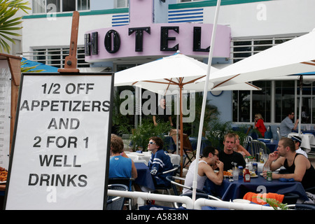 Miami Beach Florida, South Beach, Ocean Drive, Motorola Mile, Super Bowl XLI, Event, NFL, National Football League, Feier, Fan, Sport, Athlet, al fresco si Stockfoto