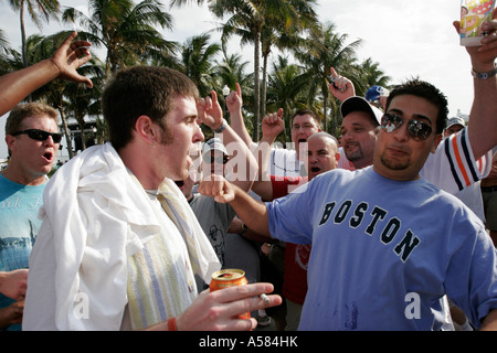 Miami Beach, Florida, South Beach, Ocean Drive, Super Bowl XLI, Event, NFL, National Football League, Feier, Fan, Sport, Sportler, stimmliche Fans, jubeln, singen, yel Stockfoto