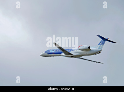 Embraer RJI45EP A regional Jet Airliner bedient BMI.  XAV 4845-454 Stockfoto