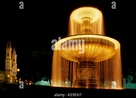 Europa, Reisen, Deutschland, Bayern, München, Schwabing, Geschwister, Scholl, Platz, bei Nacht Stockfoto