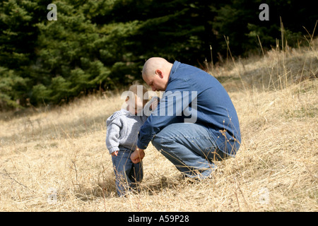 Vater mit seinem kleinen Sohn Stockfoto