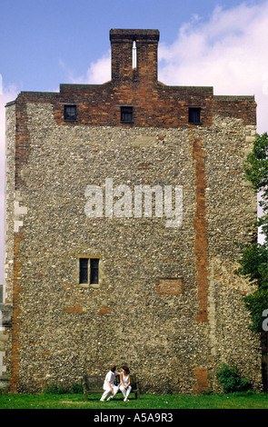 Paar auf Bank - St Albans, Hertfordshire Stockfoto