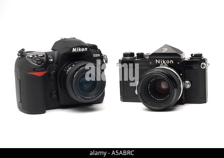 Nikon D200 digital SLR Kamera Nikon F 35 mm Filmkamera Stockfoto