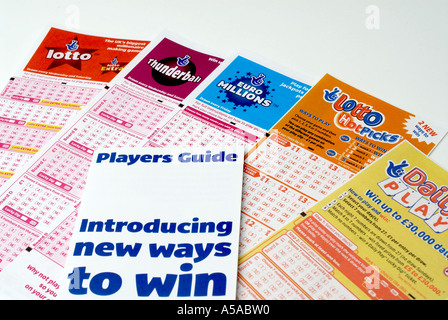 National, Lotto, spielen, Rutschen, Spiel, Karten, Tickets, National, Lotterie, Spiel, spielen, bilden, ticket, gewinnen, Spiel, national, Lotter Stockfoto
