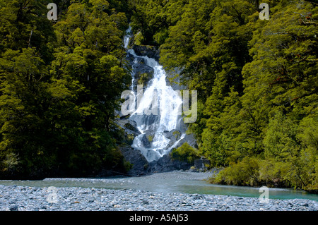 Fantail Wasserfall Haast Pass Südinsel Neuseeland direkt an der State Highway 6 Stockfoto