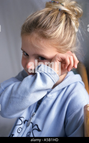 Porträt eines 7-jährigen Mädchens Stockfoto