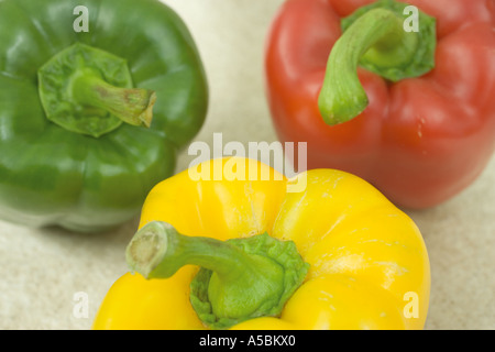 Rote, grüne und gelbe Paprika Stockfoto