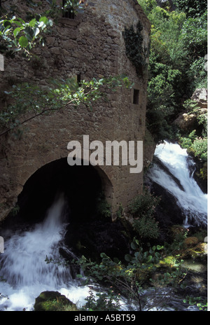 Le Moulin de la Foux in der Nähe des Cirque de Navacelles, Herault, Ozitania, Frankreich Stockfoto