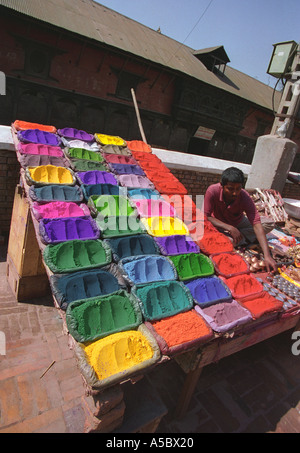 Bunten Tika Pulver, Nepal Stockfoto