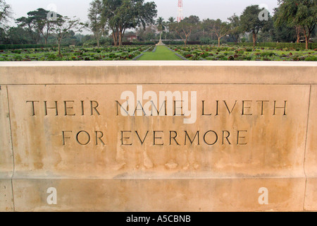 Chungkai War Cemetery in der Nähe von Kanchanaburi Thailand Stockfoto