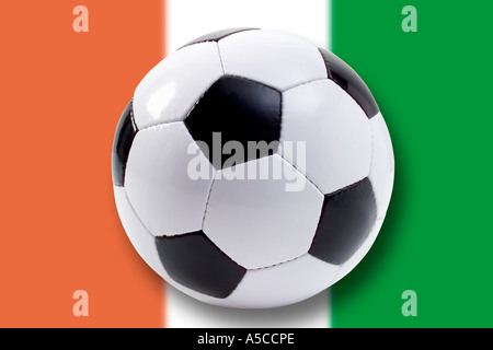 Fußball gegen Cote d ' Ivoire Flagge Stockfoto