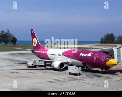 NOK Air Rabatt Airlines Boeing 737 Flughafen Phuket Thailand Stockfoto