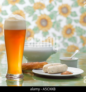 Zimtstangen auf einem Tisch Stockfoto