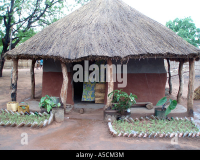 Typisches Haus, 13. Jahrhundert Dorf Mukuni, Sambia Stockfoto