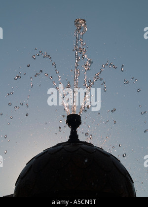 Wasser im Brunnen Stockfoto