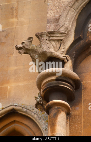 Wasserspeier vom Haupteingang bis Arundel Kathedrale, West Sussex. Stockfoto