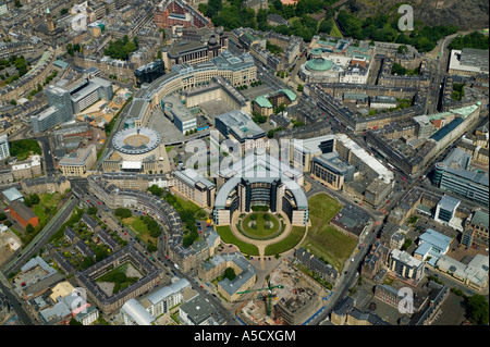 Edinburgh Finanzplatz Foto zeigt schottische Witwen-Hauptquartier im Vordergrund, Blick nach Norden auf Lothian Straße Stockfoto