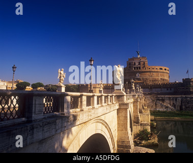 Castel Sant Angelo und St. Angelo Bridge Rom Italien Stockfoto